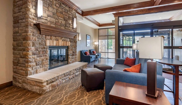 Comfort Suites Oshkosh West