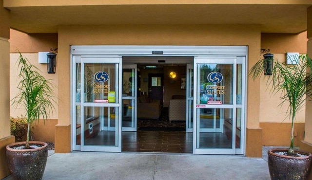 Comfort Suites Portland Southwest