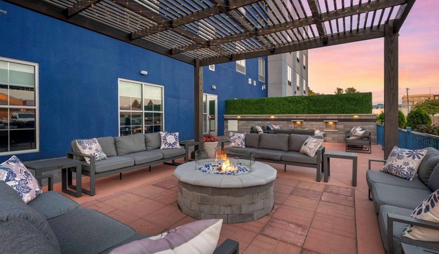 Comfort Suites Richmond East