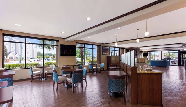 Comfort Suites Saraland - North Mobile