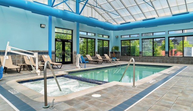 Comfort Suites Southfield/Detroit