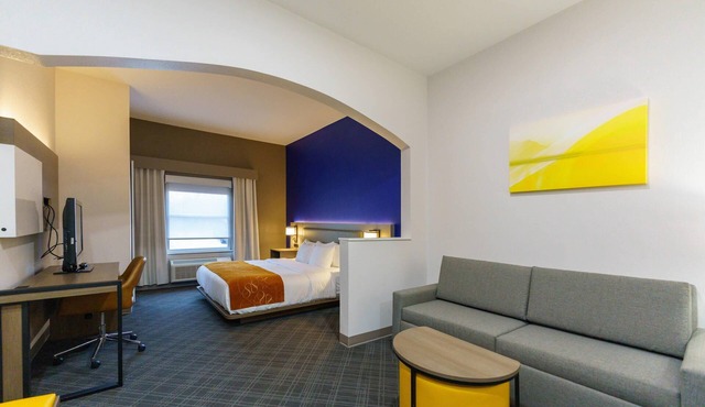 Comfort Suites University Drive