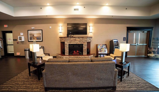Comfort Suites University