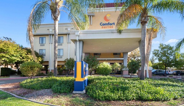 Comfort Suites Vacaville-Napa Valley Area