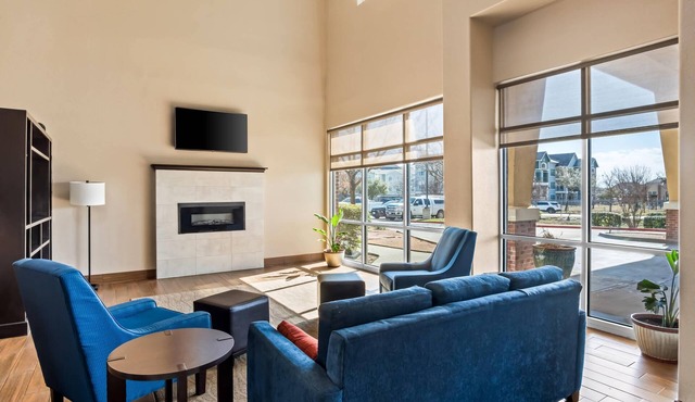 Comfort Suites Waxahachie - Dallas