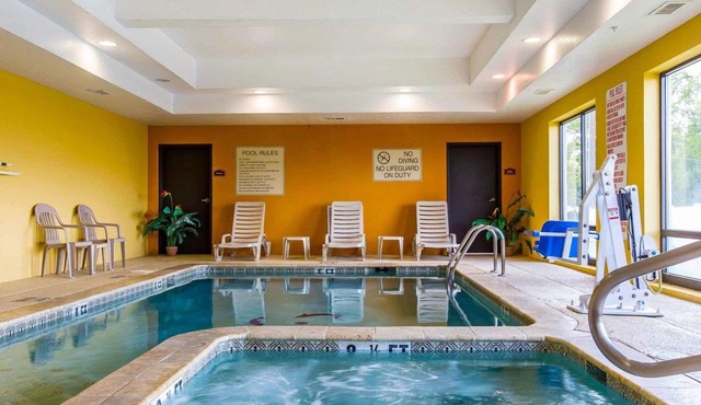 Comfort Suites Waycross