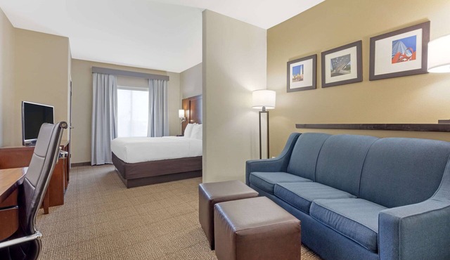 Comfort Suites West Dallas - Cockrell Hill