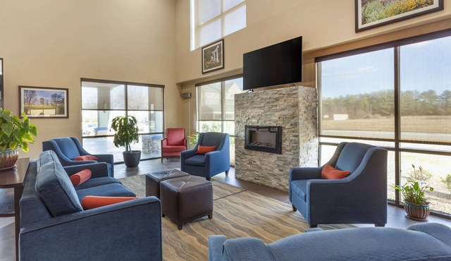 Comfort Suites Wilson I-95