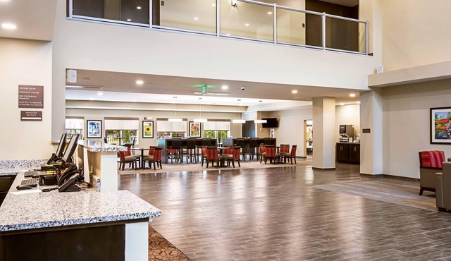 Comfort Suites Wooster near University Campus