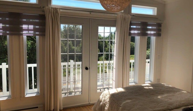 Comfort with Lake View | Chalet Lac-Frontiere