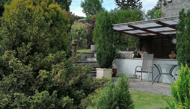 Comfortable and spacious apartment near Bakewell in the Peak District.