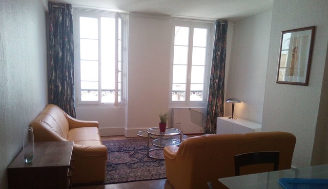 comfortable f3 apartment in the heart of the medieval village Ferrière en Gatinais