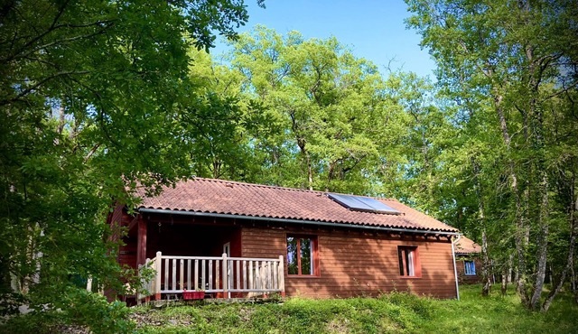 Comfortable 3-bedroom chalet (sleeps 6)