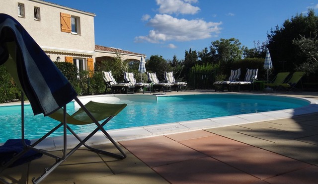 Comfortable gîte with air conditioning, swimming pool, landscaped garden, at the foot of the Pic Saint Loup.