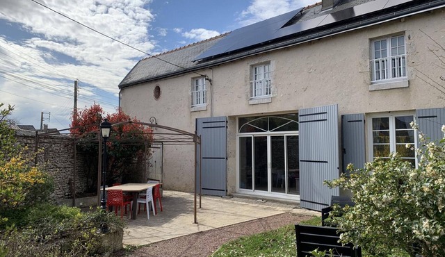 Comfortable cottage, 2 bedrooms, garden, near Blois & Chambord