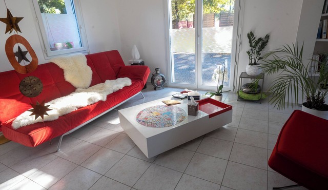 Comfortable and secure country house for the family and your pets