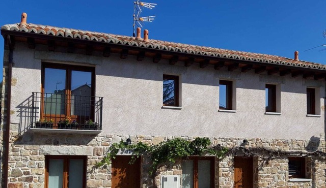 COMFORTABLE CASA PARRA