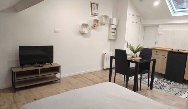 Comfortable Studio with Parking