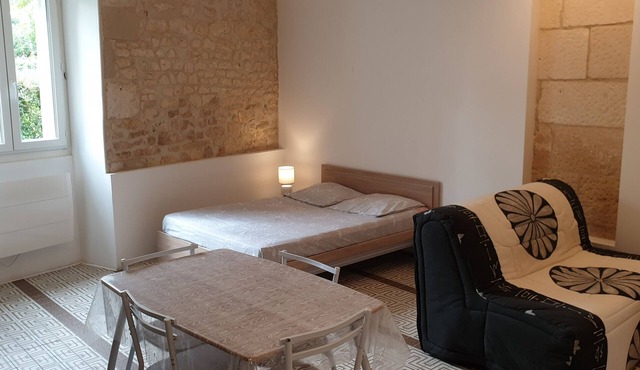 Comfortable Studio 3 Min from Futuroscope – Ideal for 5 People with Wi-Fi and Parking