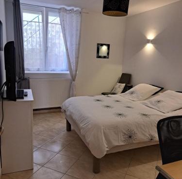 Comfortable apartment 6 people 2 bedrooms 3 double beds