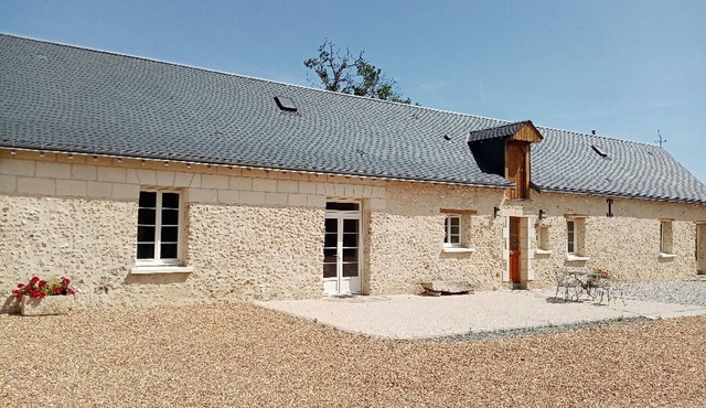 Comfortable Country House with Fireplace and Garden