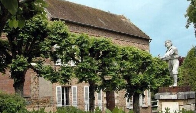 Comfortable 19th Century House, Less Than 1.30 From Paris - Sergines-Burgundy