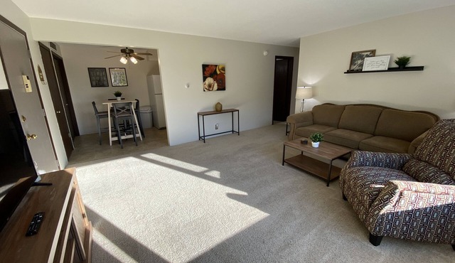 Comfortable 2 Bedroom Condo in Fort Madison, IA