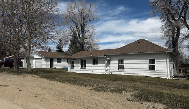 Comfortable 2-bedroom home, perfect for a relaxing visit or remote work