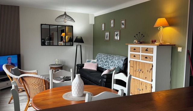 Comfortable 2-bedroom apartment with 3 vacation keys and car garage