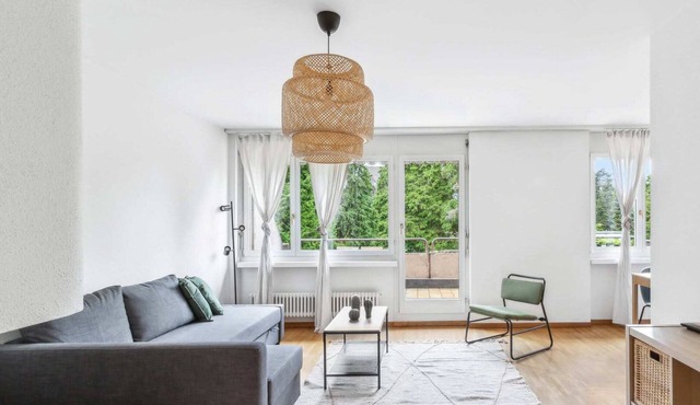 Comfortable 2-Bedroom Stay in Seefeld, Zürich