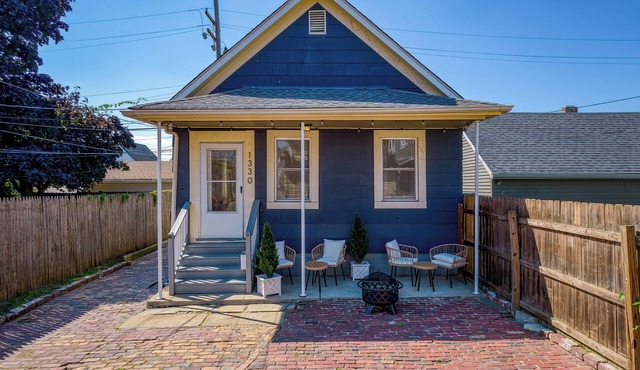 Comfortable 2- Bedroom House In Cleveland 1330