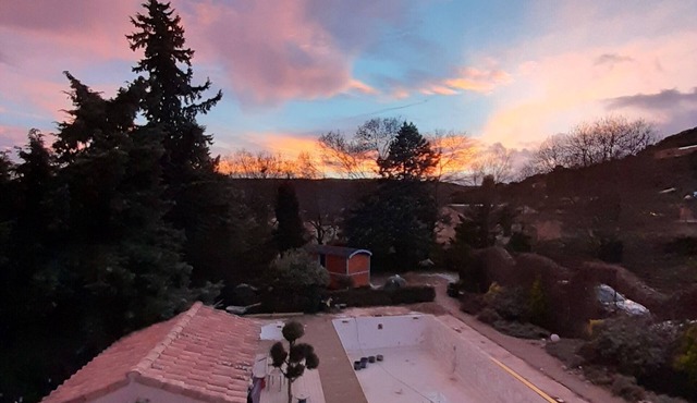 Comfortable 2-person caravan