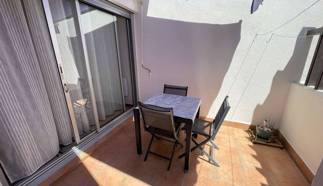 Comfortable 2-room villa near beach, quiet, private parking