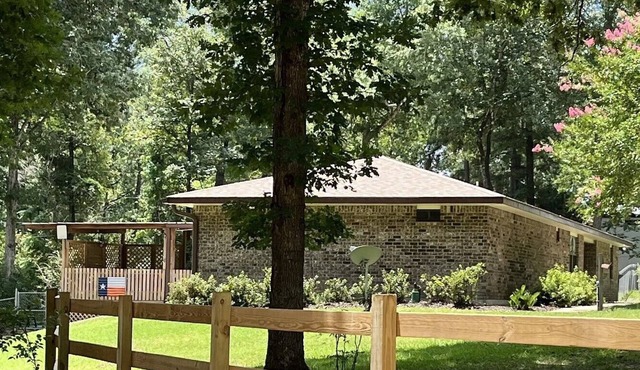 Comfortable 3 bdr/2 bath home with WiFi in Woodville