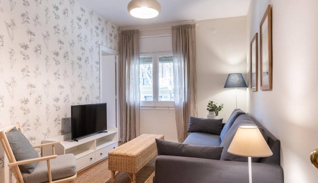 Comfortable 3-bed Apt. next to the Sagrada Familia