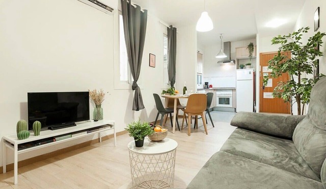 Comfortable 3BD in Poblenou next to the beach for Families