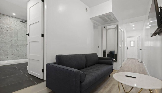 Comfortable 3BR Getaway in Central Montreal