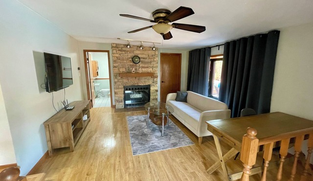 Comfortable 3BR Home-Prime Video, WiFi, Parking