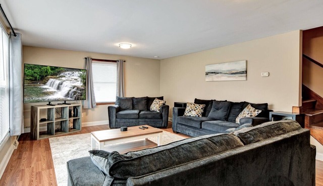 Comfortable 4-Bedroom Getaway