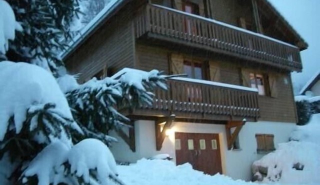 Comfortable 4 star cottage, 10 people, 10 minutes from Gerardmer, Wifi, Sauna