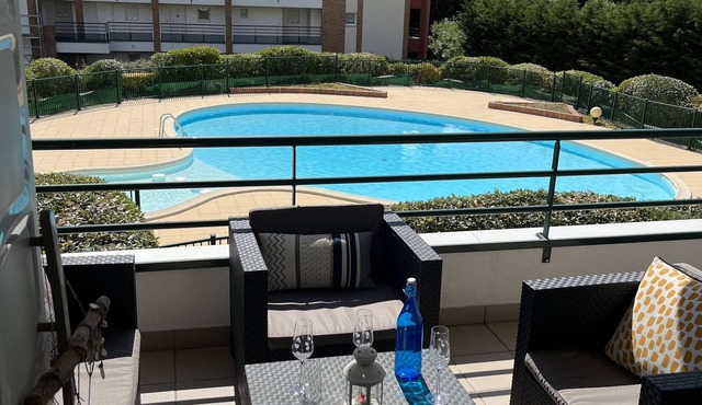 Comfortable 42 m2 apartment for 4 people, walking distance to the beach .