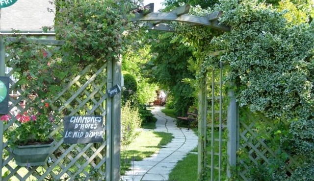 "Comfortable Accessible Room with Private Bath, WiFi, TV, Baby Gear & Bicycles Near Blain"