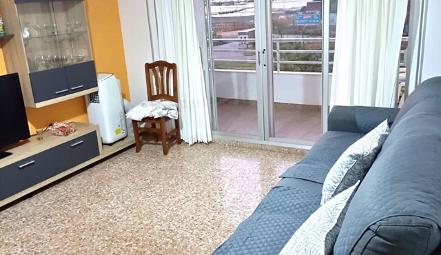 Comfortable accommodation very close to the beach