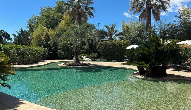 Comfortable air-conditioned villa with private garden, swimming pool