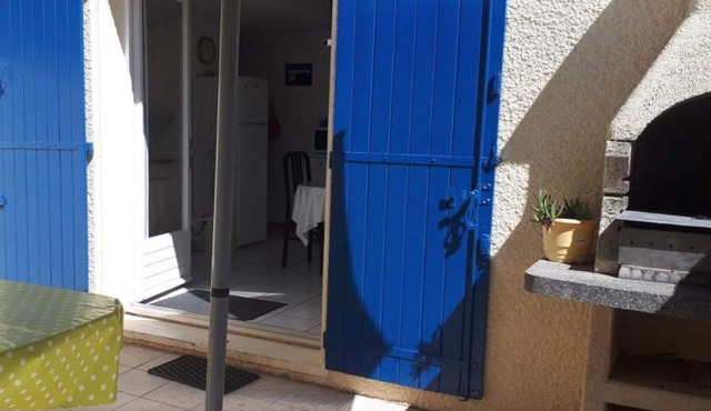 Comfortable air-conditioned house with swimming pool in Port Leucate