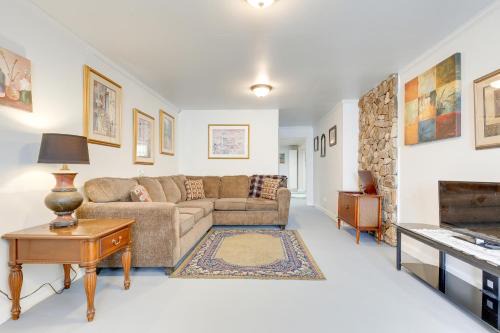 Comfortable Alabama Apartment Pets Welcome!