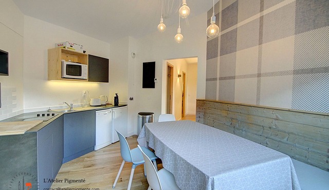 Comfortable and bright family apartment with skis on your feet