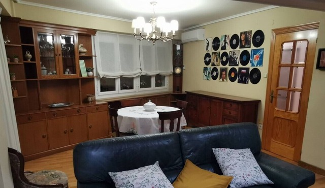 Comfortable and central apartment in Huesca