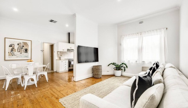 Comfortable and Convenient Family Home