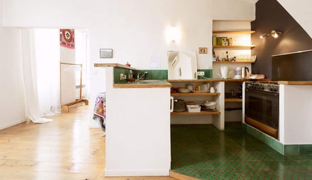 Comfortable and cozy air-conditioned Loft in the neighborhoods creators